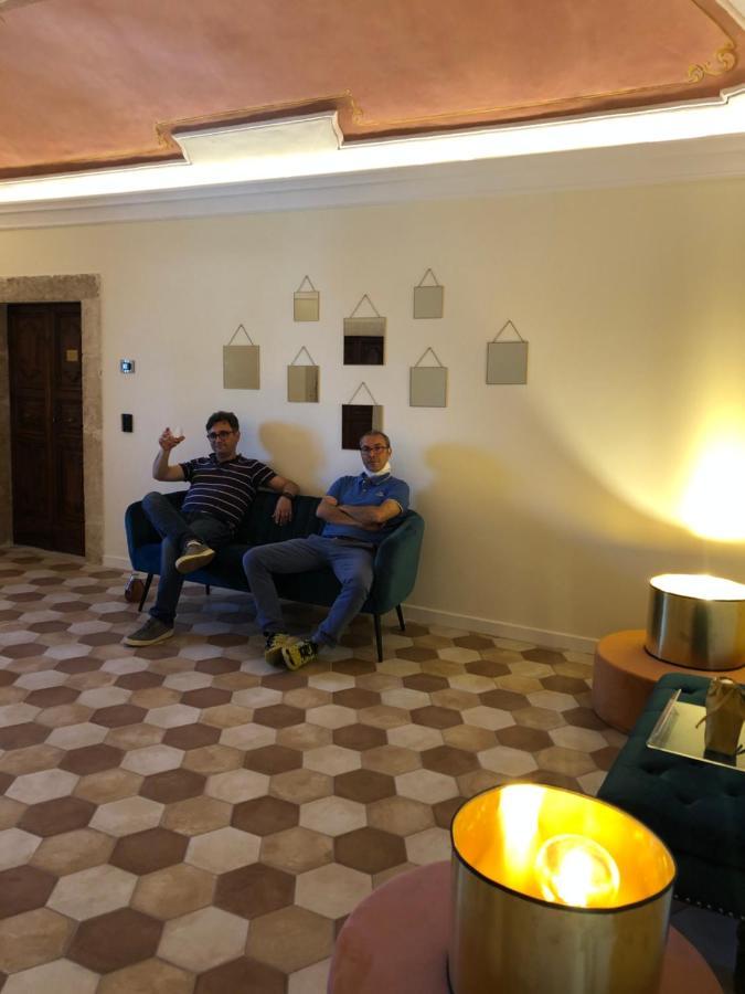Hotel Dimora Dell'Arte Navelli Exterior foto