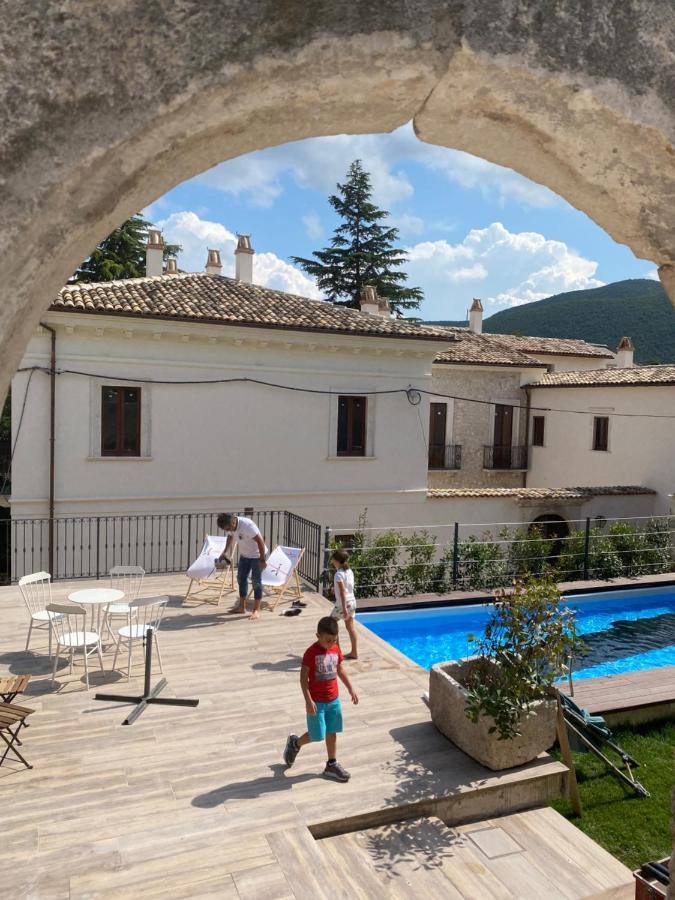 Hotel Dimora Dell'Arte Navelli Exterior foto